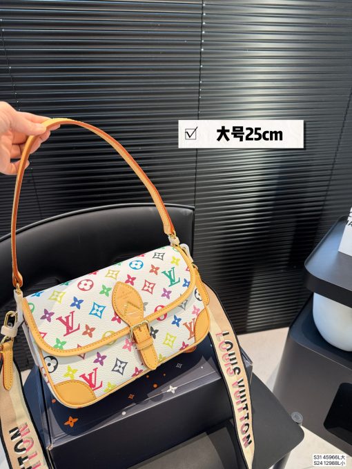 Louis new arrival hobo Baguette bag big size: 25*15 cm