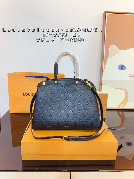 Louis new arrival Montaigne bag size:  33*12*23cm three