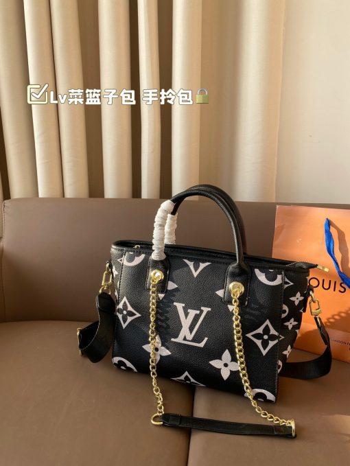 Louis new arrival bucket tote bag size: 26*21 cm beige