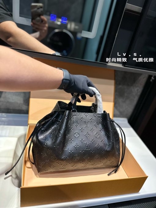 Louis new arrival vintage TAMBOURIN bag size:35*24 cm Default Title