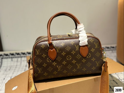 Louis new arrival tote bag size: 30*16 cm two