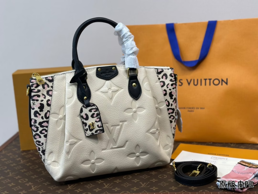 Louis new arrival Retiro bag size: 26*22 cm black
