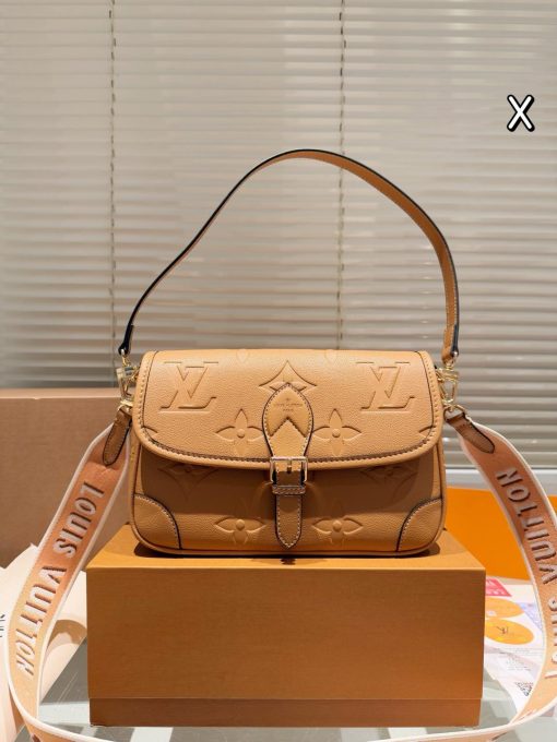 Louis new arrival Diane bag size: 25*15 cm Default Title