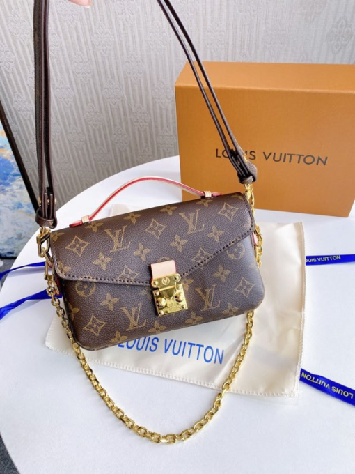 LOUIS POCHETTE MÉTIS EAST WEST bag size : 21.5*13.5*6cm Default Title