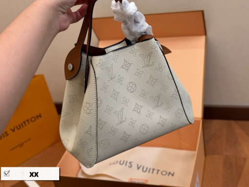 Louis new arrival vintage bucket bag size: 23*20 cm Default Title