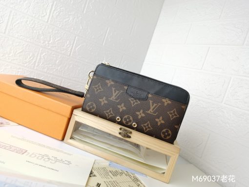 Louis new arrival Dragonne wallet 016 size: 19*11 cm two