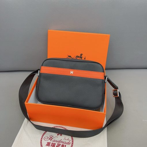 H crossbody bag Men size: 24 x 17 cm Default Title