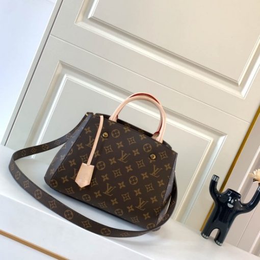 L-bag Model: M41055 Size 29*20*13cm Default Title