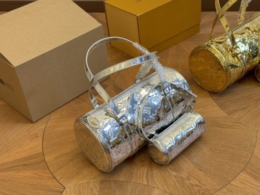 Louis new arrival men and women bag size : 30*15cm silver