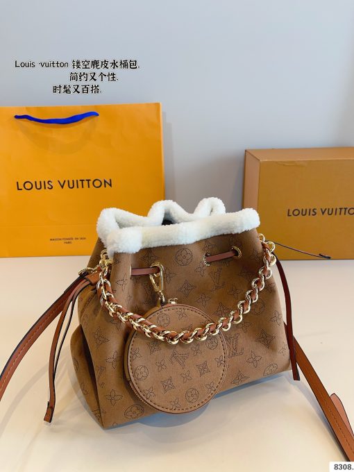 Louis new arrival bucket bag size: 23*14*19cm Default Title