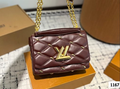 Louis new arrival bag 002 size： 22*13 cm white