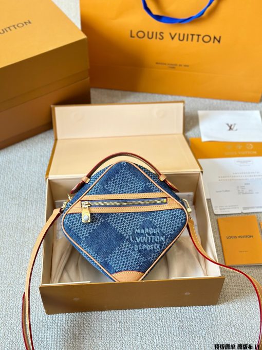 Louis new arrival Steamer/Chess vintage camera bag size : 20 * 15cm Default Title