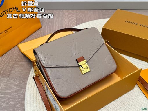 Louis 2024 new arrival Pochette bag size: 24 * 18 cm eight