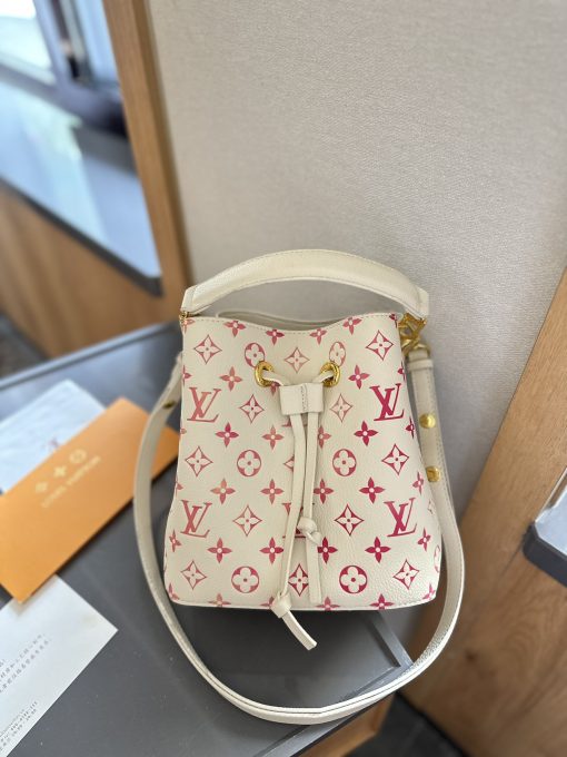 Louis new arrival NEONOE M44022 bag size: 20 cm Default Title