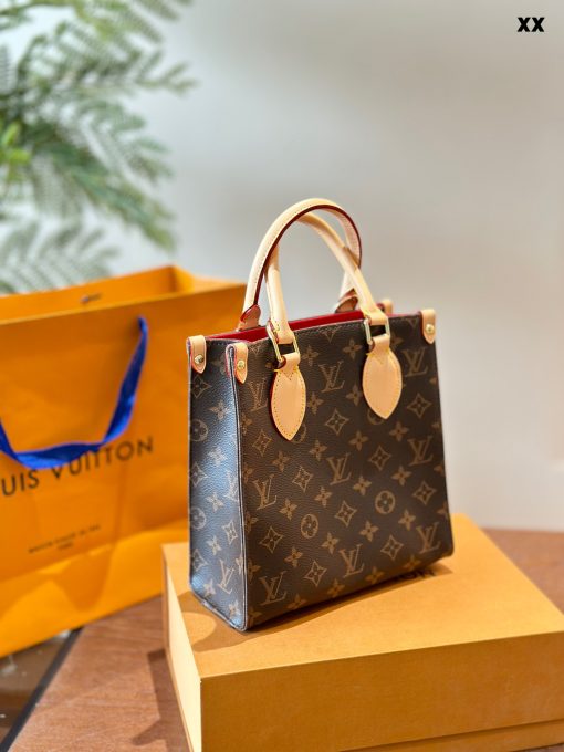 Louis new arrival bag size: 20*24 cm Default Title